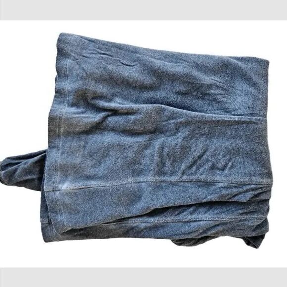 Soft & Sexy AEO T 1977. Viscose long sleeve shirt by American Eagle Outfitters. - Picture 6 of 16